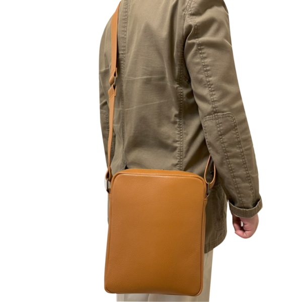 本革メンズショルダーバッグ - Image 13