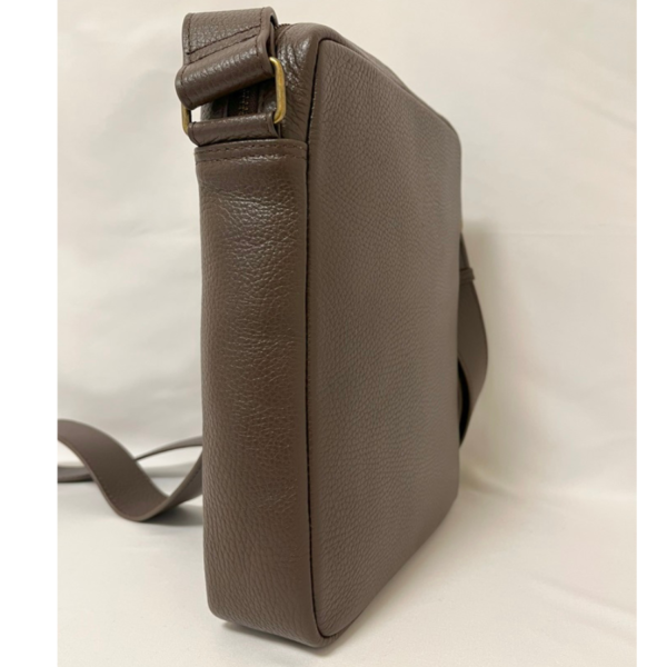 本革メンズショルダーバッグ - Image 10
