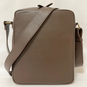 本革メンズショルダーバッグ